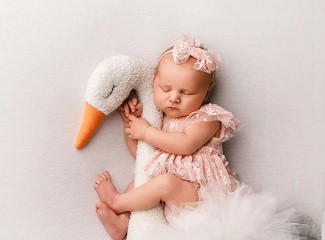 Выездная фотосъемка новорождённого